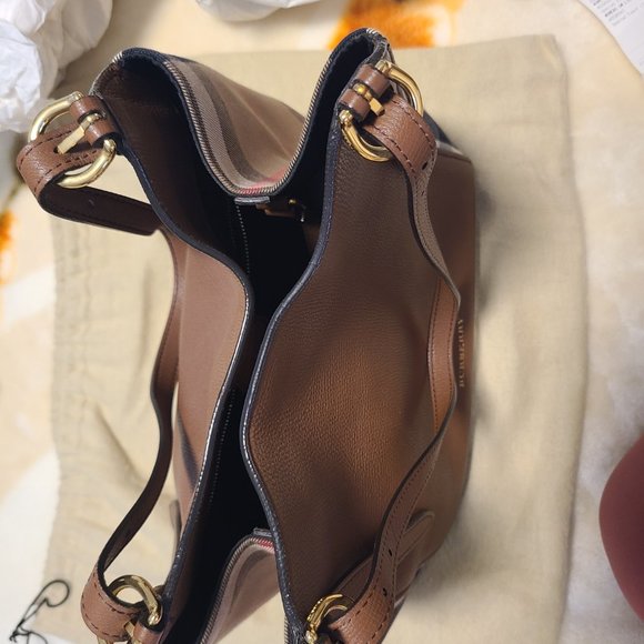 BURBERRY - Picture 6 of 6